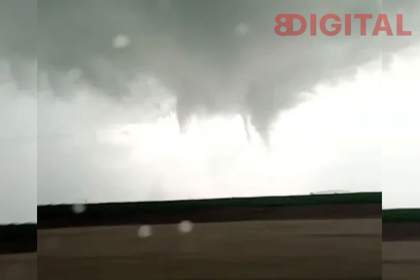 Un-automovilista-captó-un-tornado-en-Mar-Chiquita