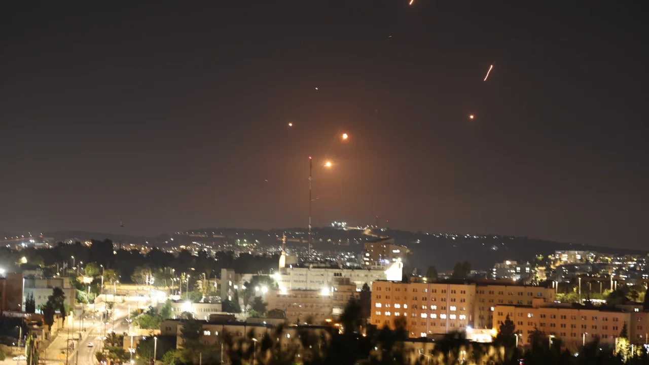 Irán confirma más de 400 muertos desde el inicio del conflicto con Israel.