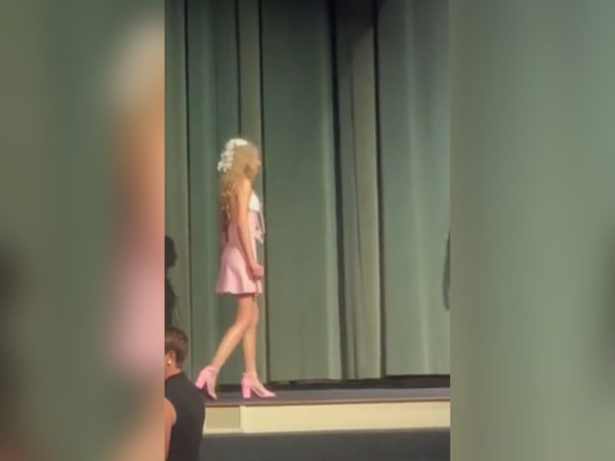 Sufrió bullying escolar y en su graduación tuvo un gesto que conmovió a todos: "Audaz"