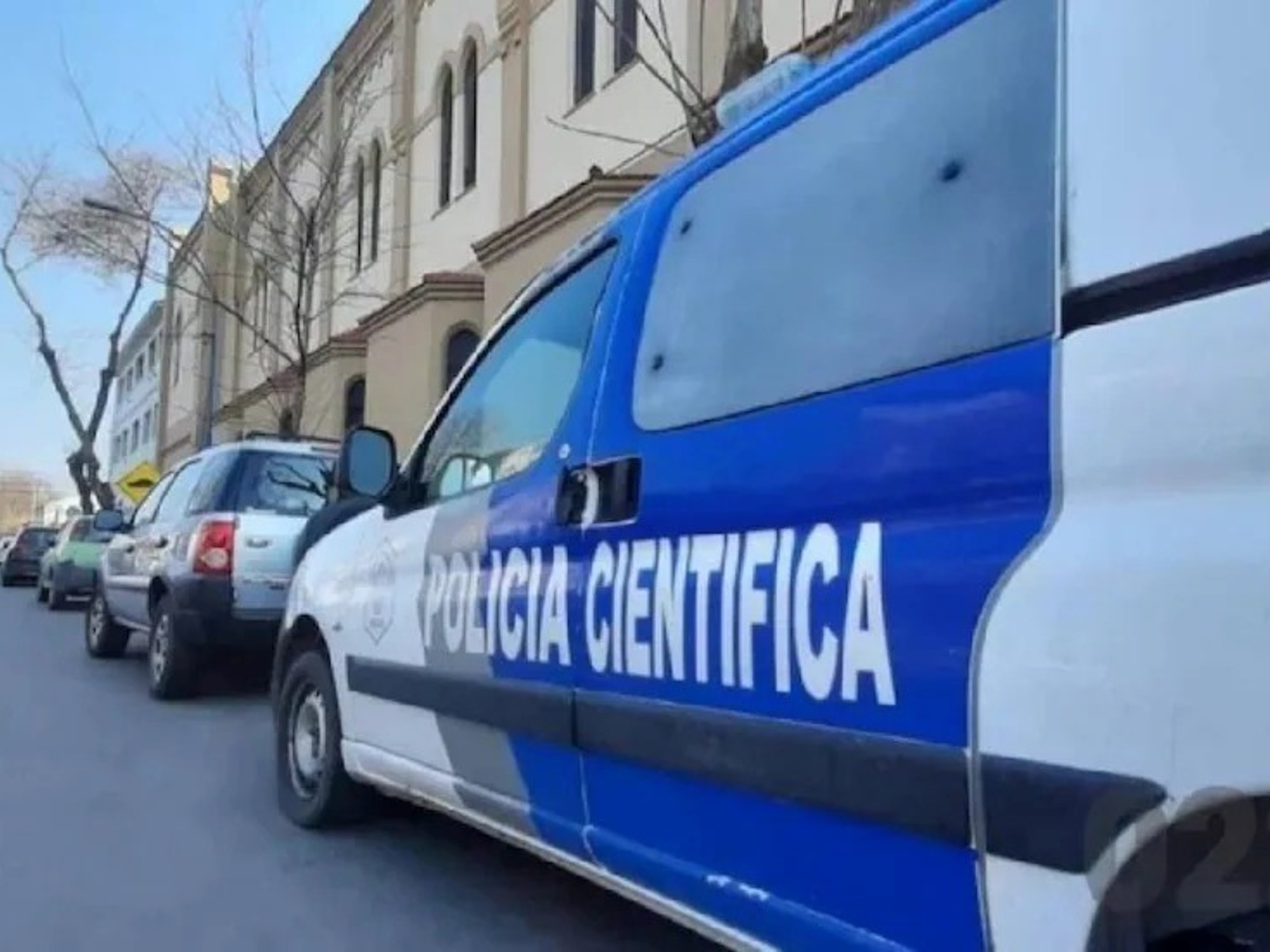 hallan el cadáver de un hombre calcinado junto a su camioneta intacta