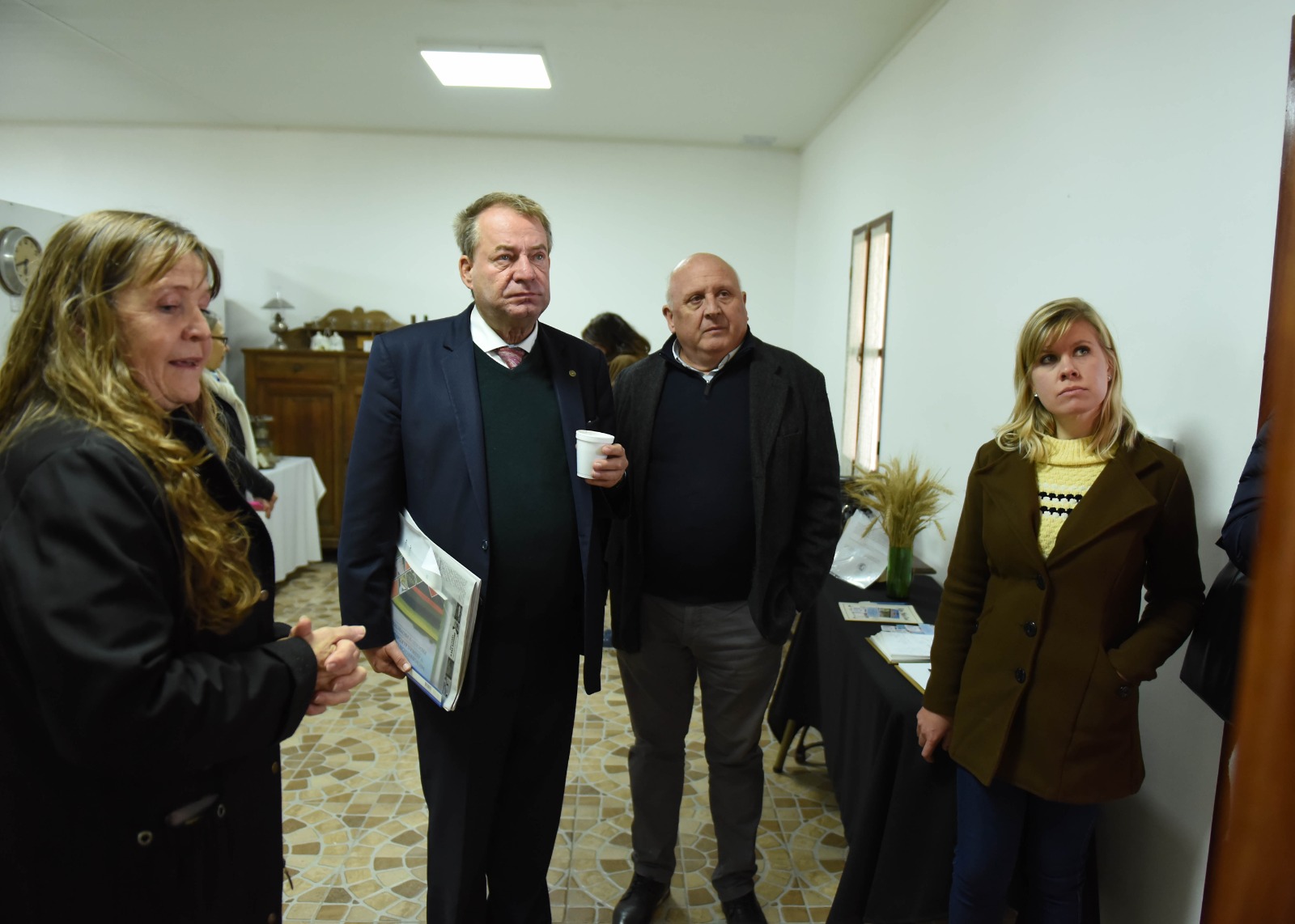 El embajador de Alemania visitó la comuna. Foto: Mirada Profunda.