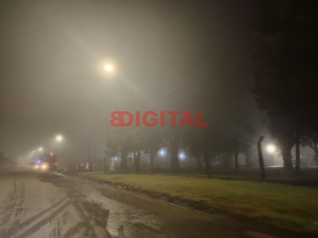 Bancos de niebla cubren Paraná. Foto: Elochodigital.