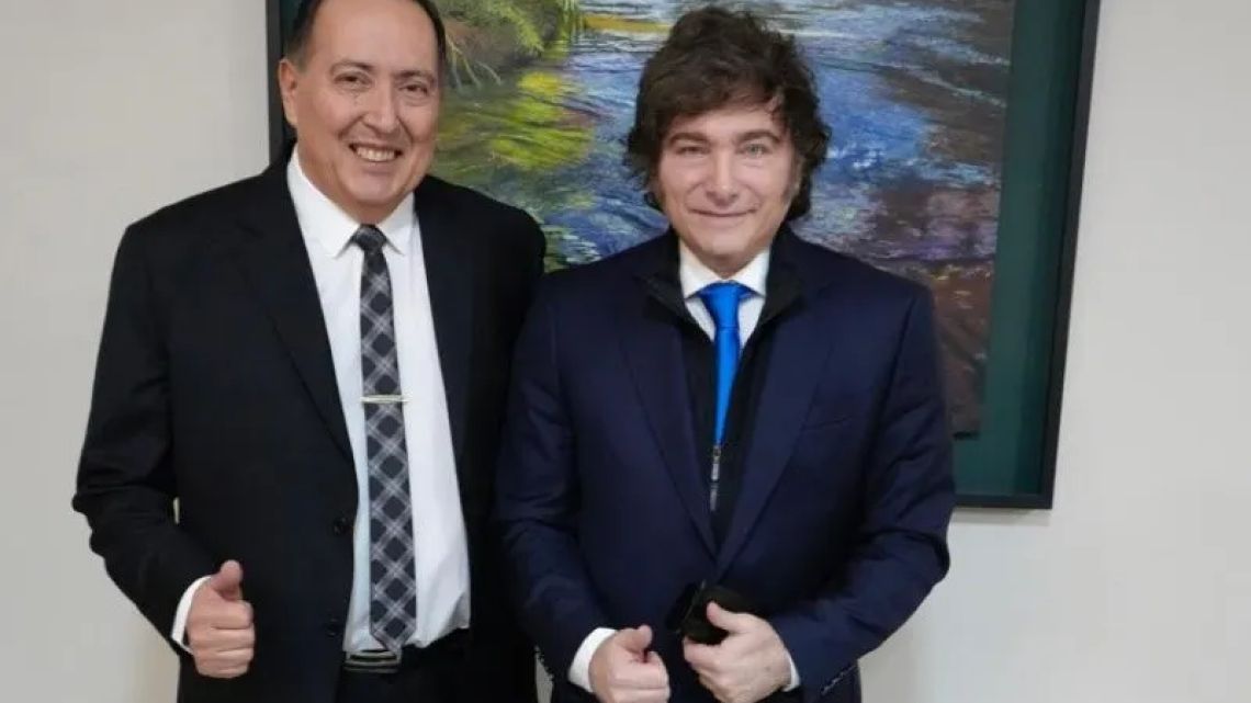 El pastor Ledesma modificó el relato sobre el "milagro" que le permitió convertir 100.000 pesos en 100.000 dólares
