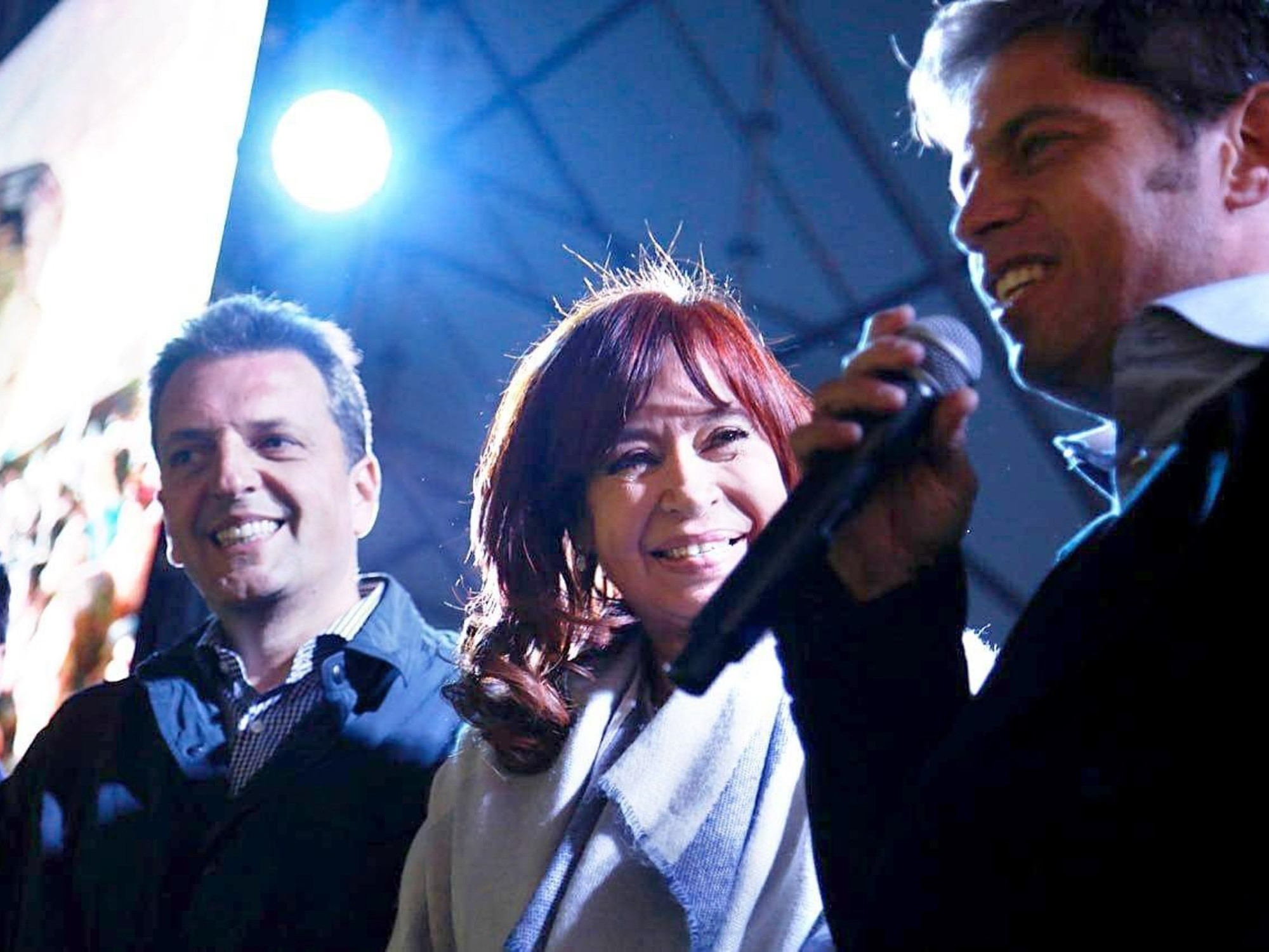 La nueva encuesta que le llegó a Cristina con un dato complicado para ella, Massa y Kicillof