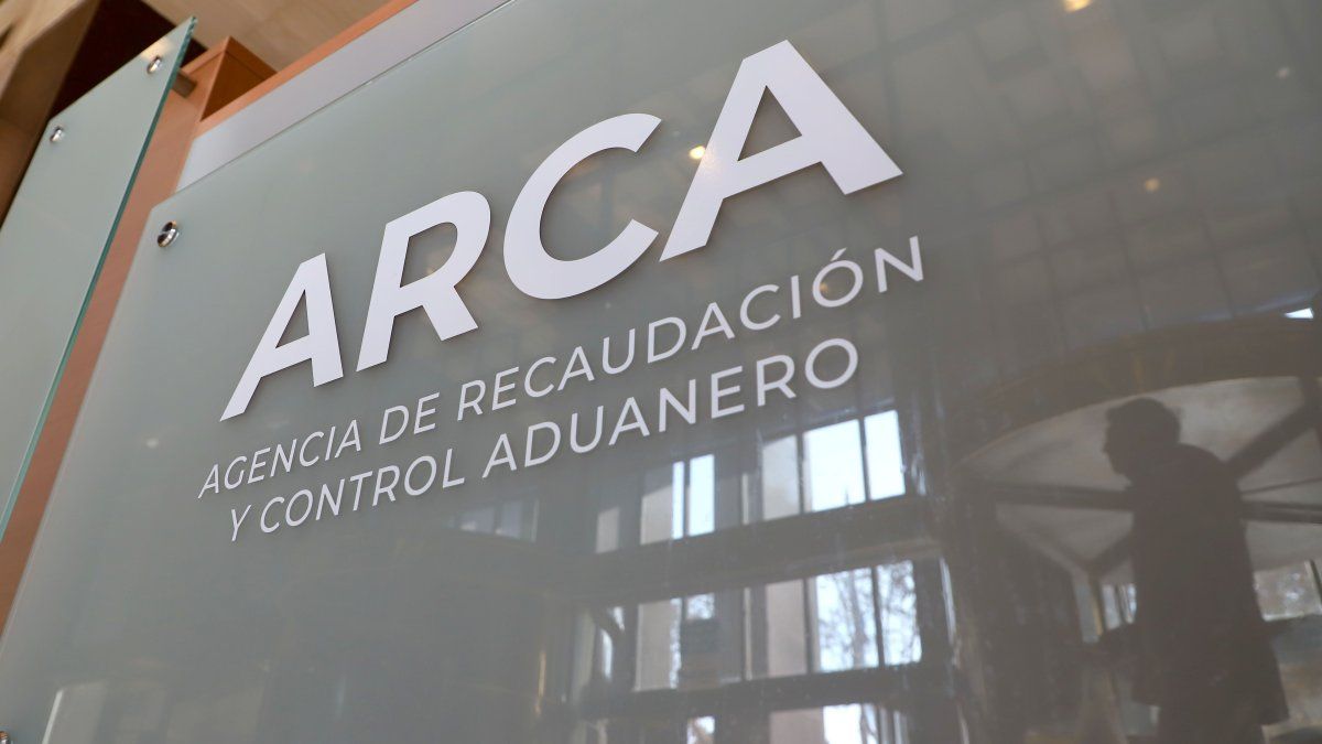 La recaudación tributaria de junio repuntó 2% en junio tras la fuerte caída de mayo