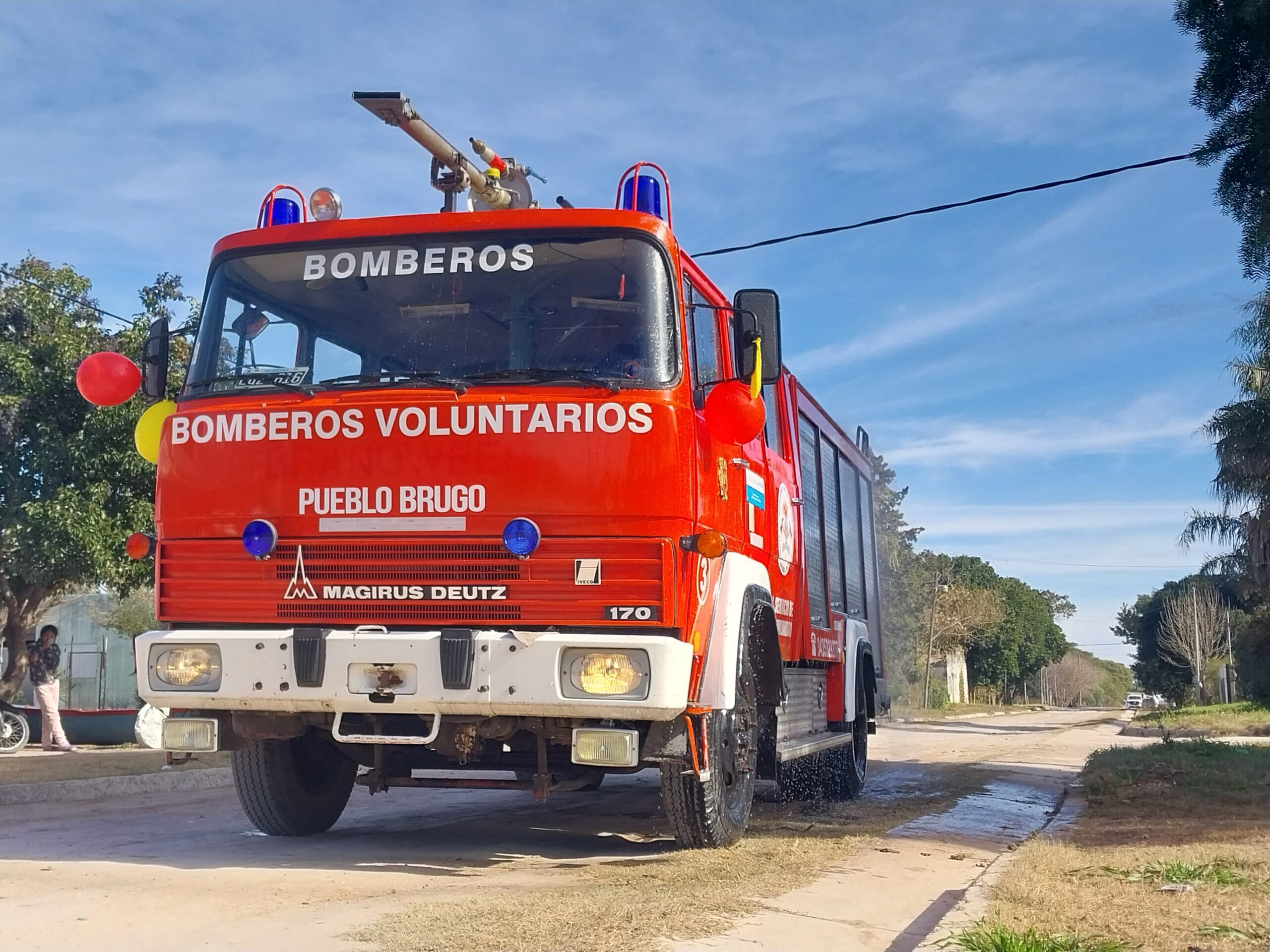 Bomberos Voluntarios de Pueblo Brugo. Foto: Brugo Plus.