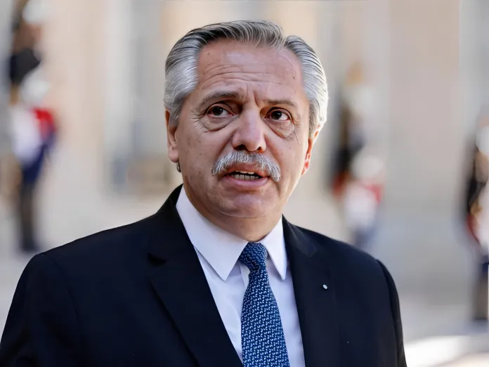 Alberto Fernández en la causa Seguros