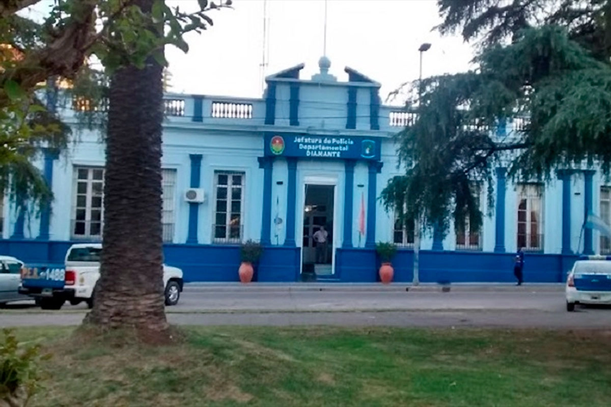 Departamental Diamante.