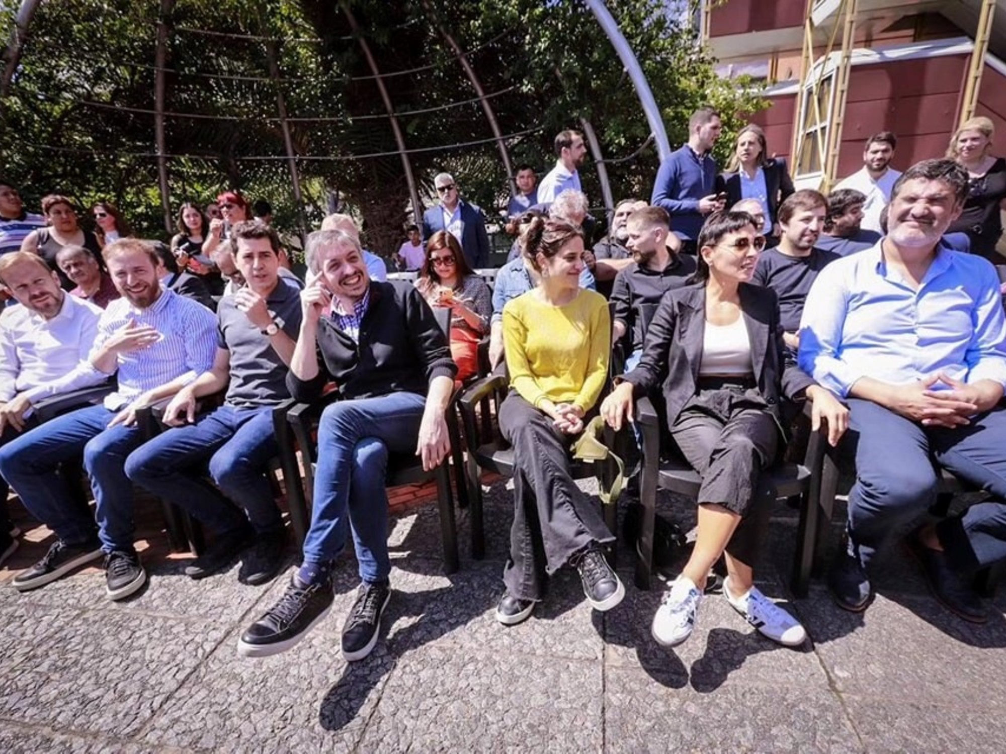 las desconfianzas cruzadas y las internas en los municipios complican el acuerdo en Provincia