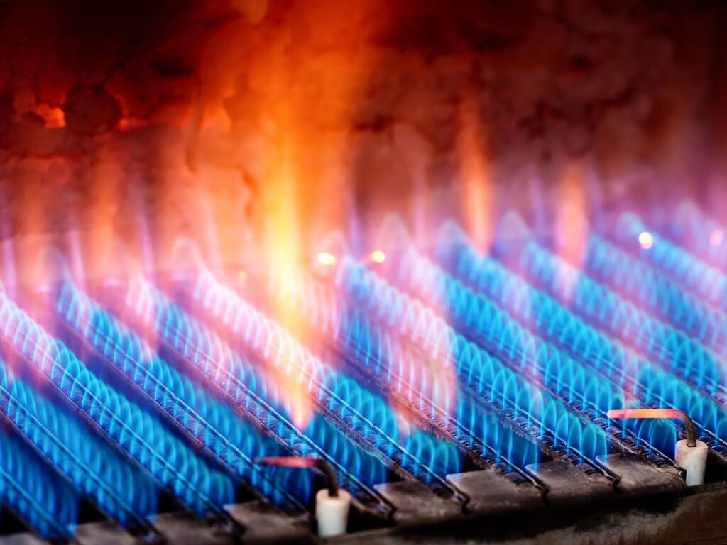 Gas