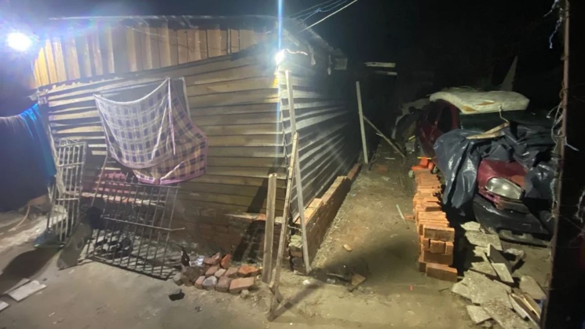 Un hombre fue baleado en la cabeza en una reunión, Un hombre fue baleado en la cabeza en una reunión, investigan si jugaba a la