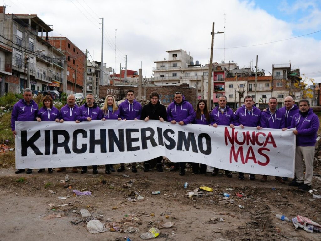 "debut" en La Plata y acto con candidatos nacionales en Junín tras el cierre de listas