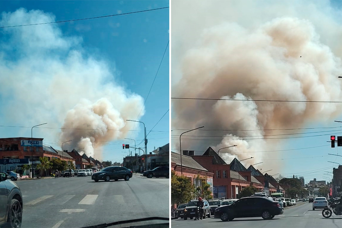 Gran columna de humo por incendio en el ex hipódromo