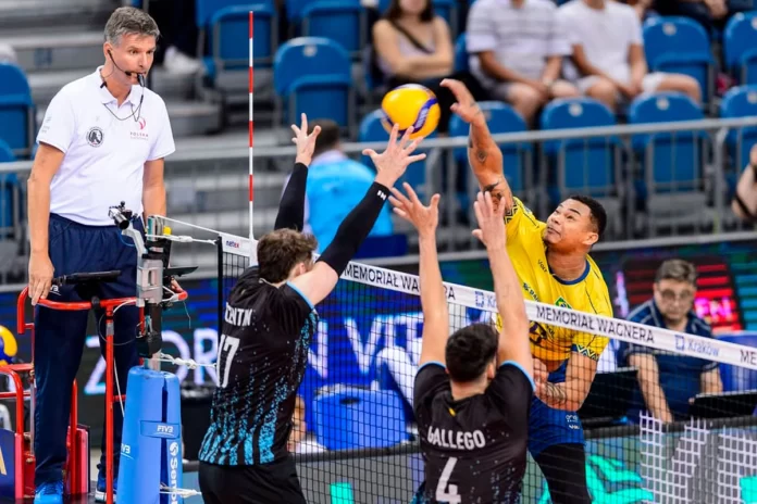 Vicentín brilló en el clásico sudamericano. Foto: (Voley Feva).