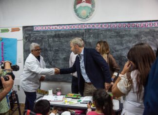 Frigerio anunció que el 100% de las escuelas rurales de Entre Ríos tendrán conectividad a internet Frigerio anunció que el 100% de las escuelas rurales. Foto: Gobierno ER.