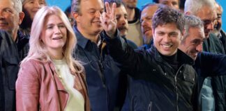 Axel Kicillof les agradeció a Sergio Massa y a Cristina Kirchner: “Fue una victoria aplastante”. Foto: NA