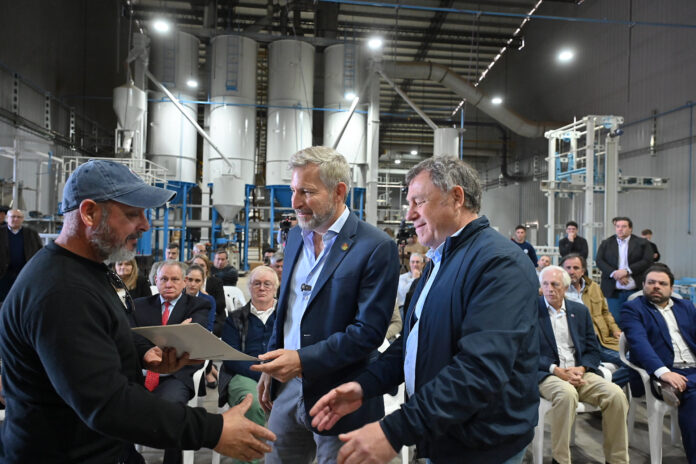 Frigerio anunció baja histórica de impuestos, créditos verdes y más incentivos