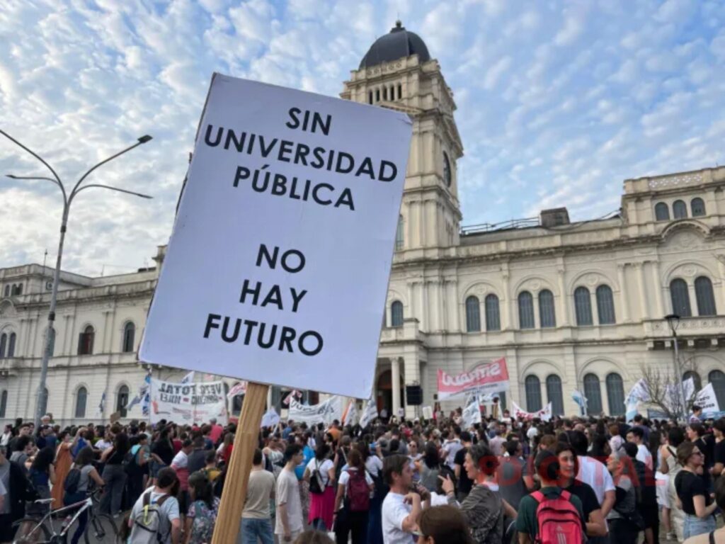 Marcha en Paraná. Foto: AHORA ER.