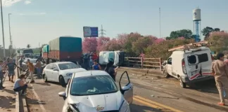 Fatal choque múltiple en el Puente que une Chaco con Corrientes