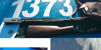 El arma de fuego incautada. Foto: P.E.R.
