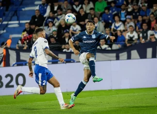 Racing y Vélez se enfrentan para definir el primer semifinalista.