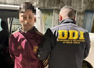 Detuvieron a un nuevo sospechoso por el triple femicidio en Florencio Varela: lo acusan de enterrar a las víctimas Detuvieron a un nuevo sospechoso por el triple femicidio.