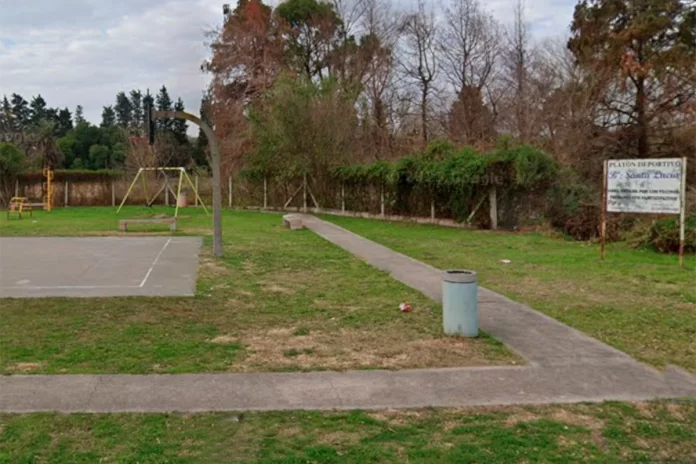 Playón deportivo de barrio Santa Lucía. (Foto: Google Maps)