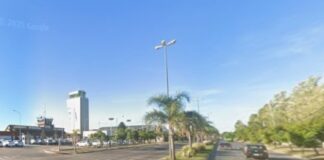 un hombre que amenazaba con suicidarse le quitó el arma y le disparó