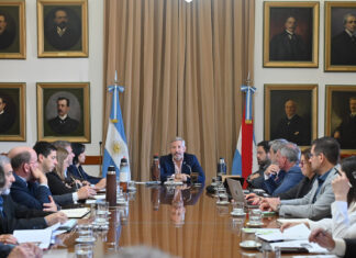 Frigerio encabezó una reunión de gabinete. Foto: Gobierno ER.