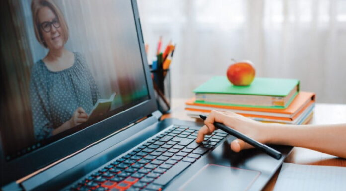 Convocan a docentes a capacitaciones gratuitas en competencias digitales y herramientas innovadoras