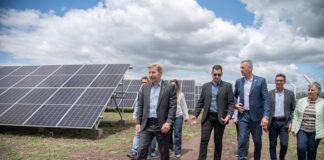 Frigerio inauguró un nuevo parque solar en el Autódromo de Paraná
