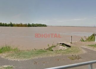 Conmoción en Paraná: una mujer cayó al río en la costanera y fue rescatada a tiempo Una mujer cayó al río en la costanera y fue rescatada a tiempo.