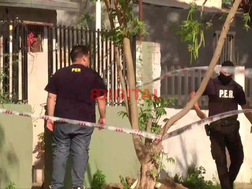 Allanamientos y armas secuestradas en barrio Mosconi. Foto: Elonce