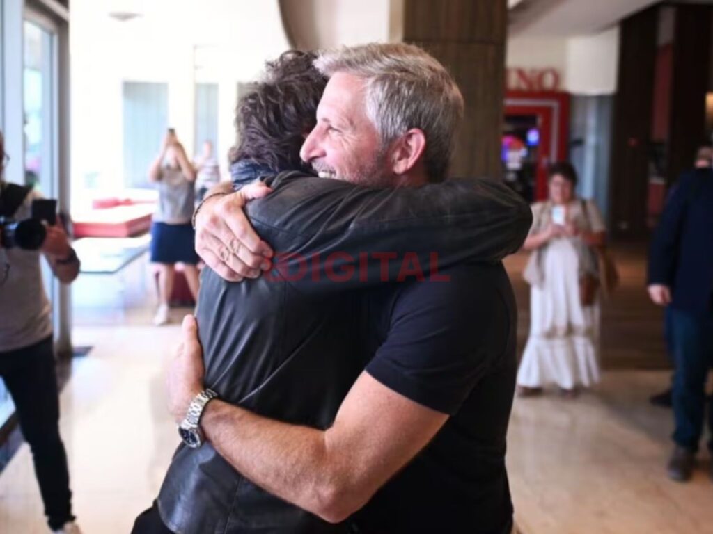 El Presidente Javier Milei con el Gobernador de Entre Ríos, Rogelio Frigerio, en Paraná. (Foto: X/@LLibertadAvanza)