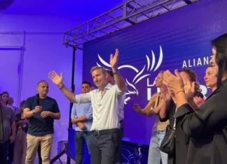 Rogelio Frigerio tras la victoria de La Libertad Avanza: “Decidimos no volver atrás, ni a la demagogia ni al populismo” Rogelio Frigerio tras la victoria de La Libertad Avanza.