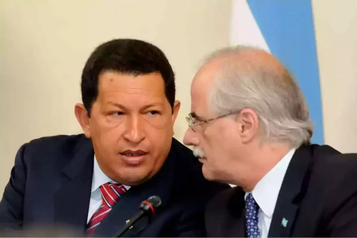 Jorge Taiana y Hugo Chávez. Jorge Taiana y Hugo Chávez.