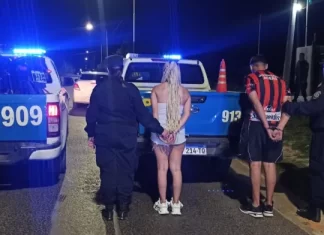 Detienen a dos jóvenes en Paraná con un kilo de marihuana tras un operativo de rutina