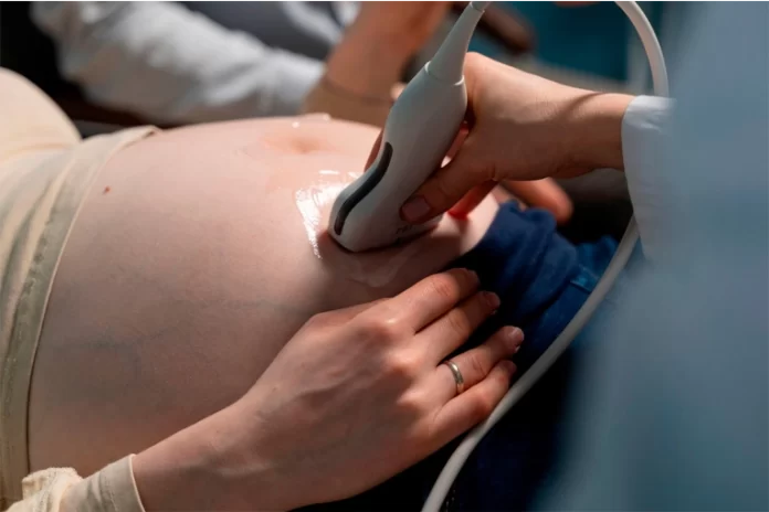 Maldivas logra un hito histórico: primer país en eliminar la transmisión maternoinfantil de VIH, sífilis y hepatitis B