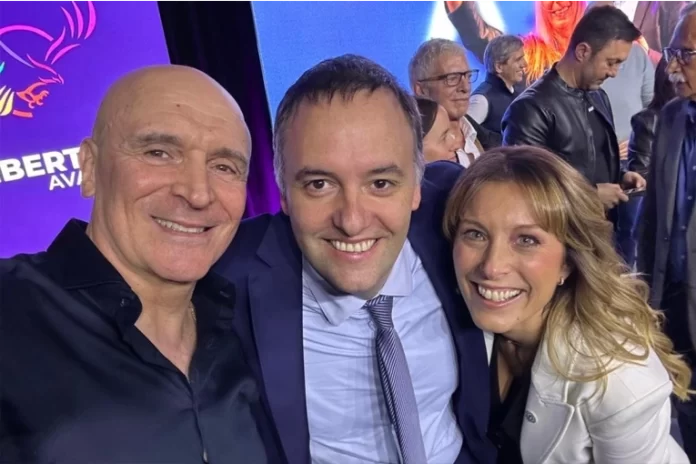 Adorni sobre Espert y el caso “Fred” Machado: “Si faltan explicaciones, está obligado a darlas” Adorni sobre Espert y el caso “Fred” Machado: “Si faltan explicaciones, está obligado a darlas”