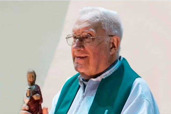 Falleció el sacerdote Agustín Kaul. Foto: (Redes).