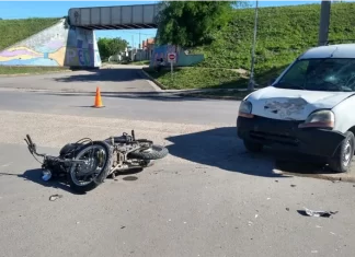 Un joven motociclista sufrió fracturas y fue trasladado a Paraná
