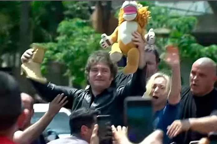 Milei encabezó una caminata en Chaco. Milei encabezó una caminata en Chaco.