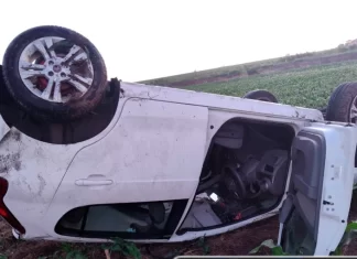 Despiste y vuelco en la ex Ruta 131. Foto: Policía de Entre Ríos
