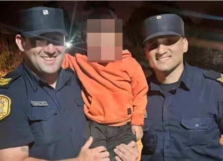Policías salvaron la vida de un niño en Concordia. Foto: Concordia Policiales
