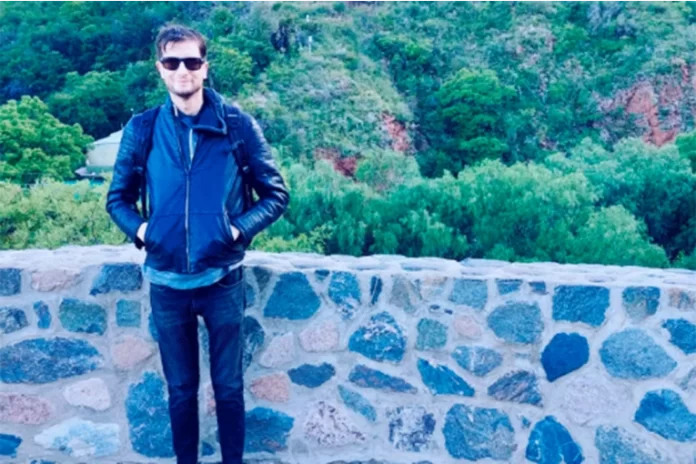 Rosario despide a Agustín Fresco con una suelta de globos en su memoria