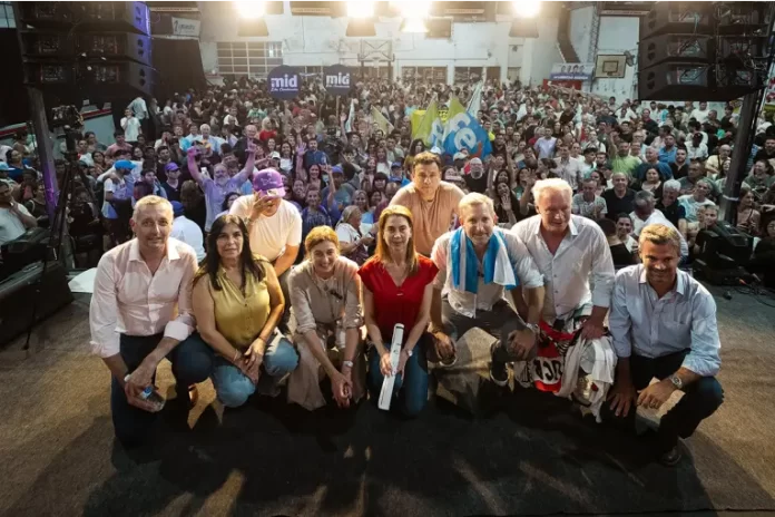 Cierre de campaña de la Alianza Libertad Avanza. Foto: (prensa).