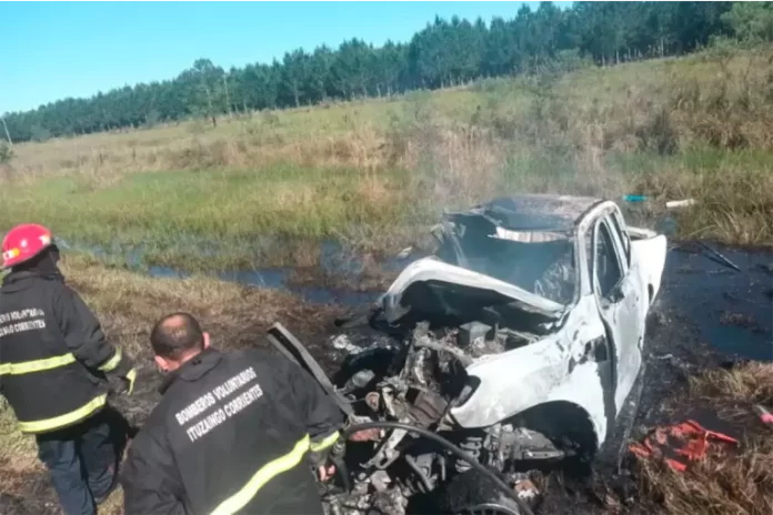Tragedia vial sobre ruta 12. Foto: El Territorio Tragedia vial sobre ruta 12. Foto: El Territorio