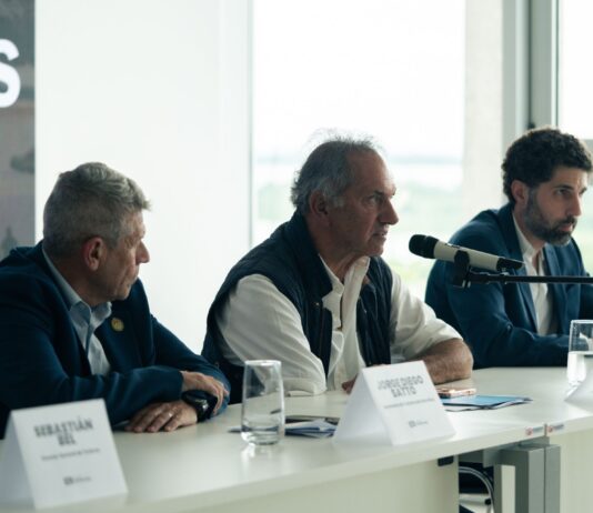 Scioli presentó en Paraná las políticas nacionales para potenciar el turismo entrerriano. Foto: (GER).