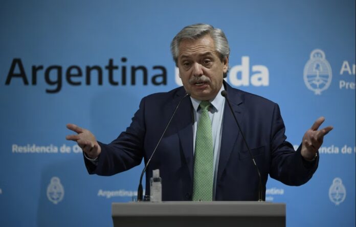 Confirmaron el procesamiento de Alberto Fernández en la causa Seguros. (Foto: AFP/Juan Mabromata). Confirmaron el procesamiento de Alberto Fernández en la causa Seguros. (Foto: AFP/Juan Mabromata).