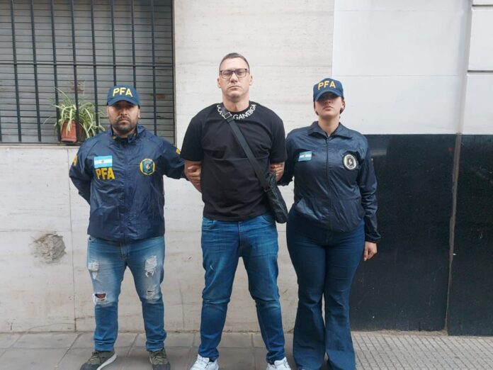 Detuvieron en Flores a un peligroso narco uruguayo acusado de Detuvieron en Flores a un peligroso narco uruguayo acusado de intentar matar con una granada a una fiscal de su país